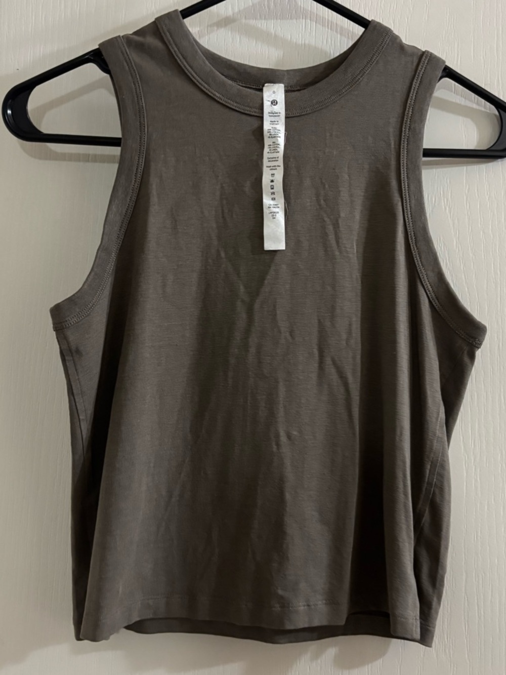 lululemon athletica Women's Sleeveless Muscle Tank - Brown